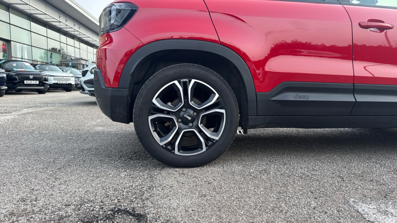 Jeep Avenger 115kW Summit 54kWh 5dr Auto Electric Hatchback